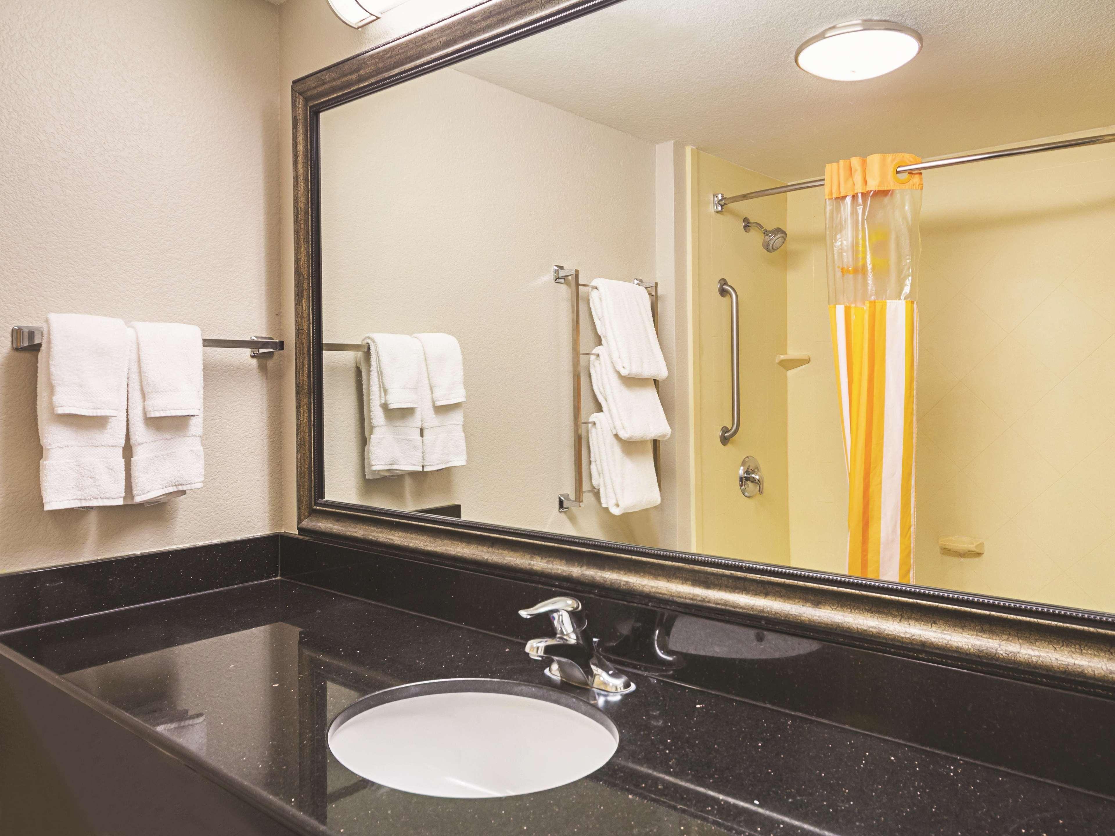 La Quinta By Wyndham Fresno Northwest Ξενοδοχείο Εξωτερικό φωτογραφία